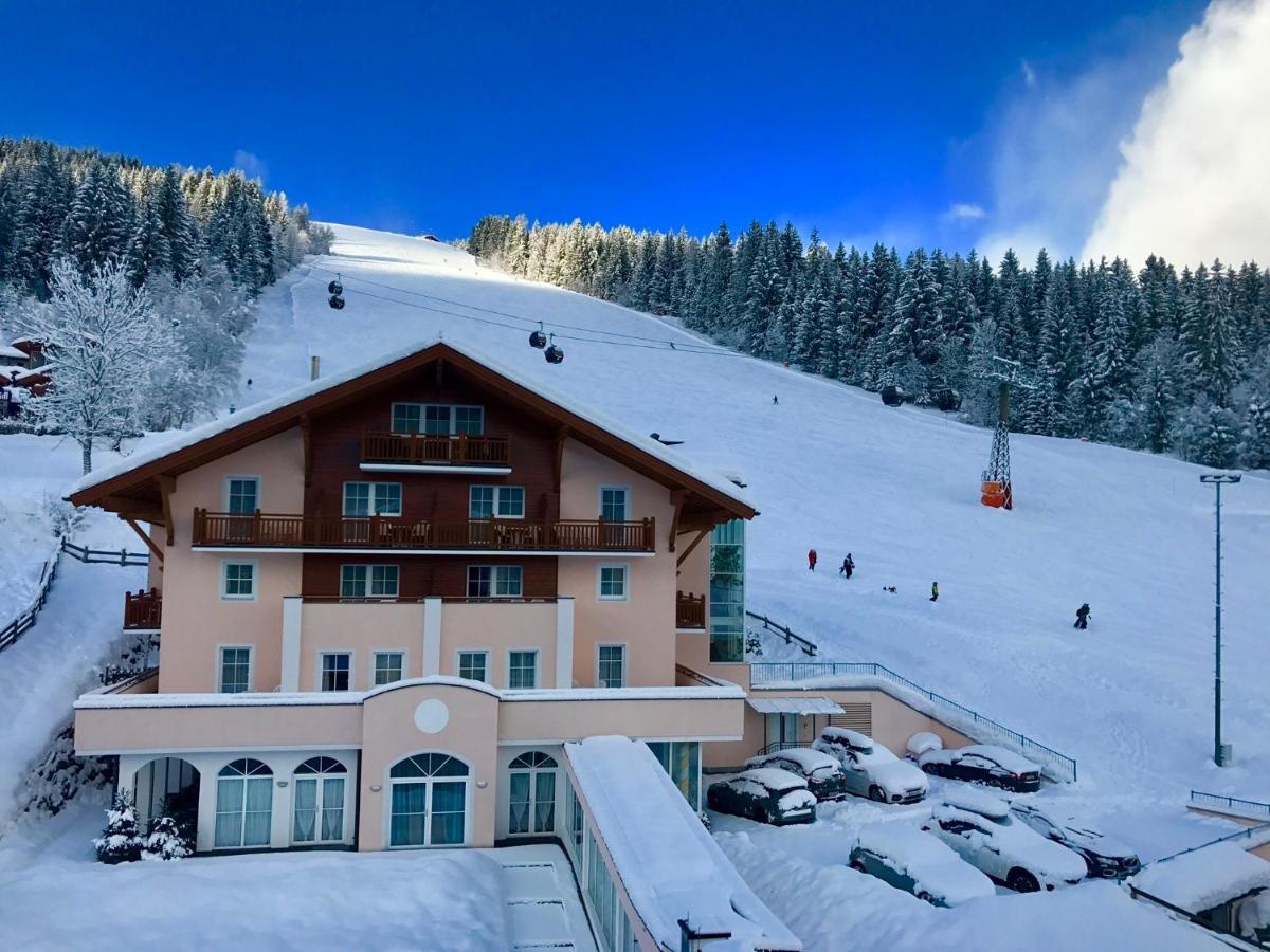 Hotel Vierjahreszeiten Flachau Kültér fotó