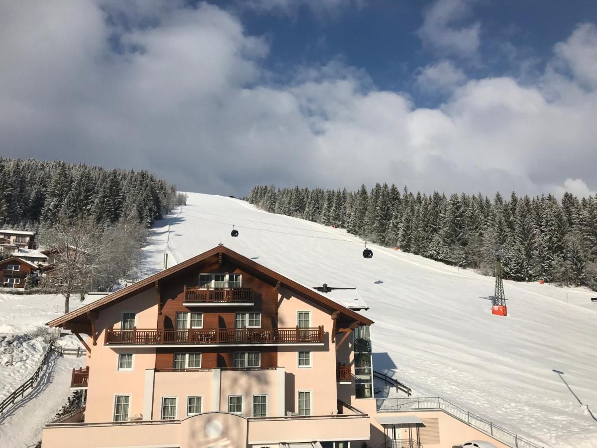 Hotel Vierjahreszeiten Flachau Kültér fotó