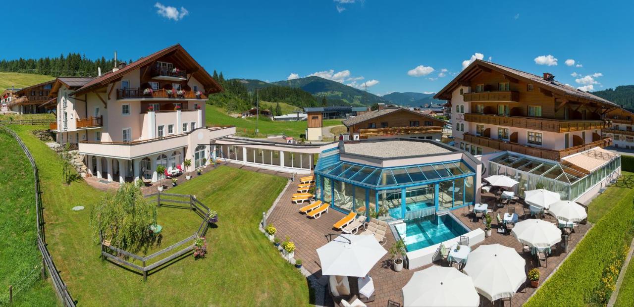 Hotel Vierjahreszeiten Flachau Kültér fotó