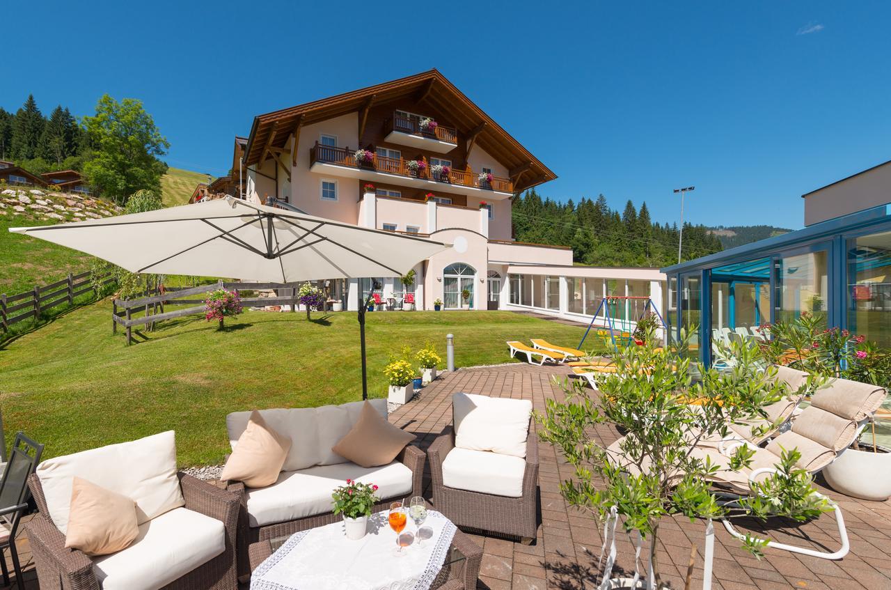 Hotel Vierjahreszeiten Flachau Kültér fotó